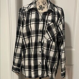 Black and White Plaid Lightweight Flannel Button-Up Shirt